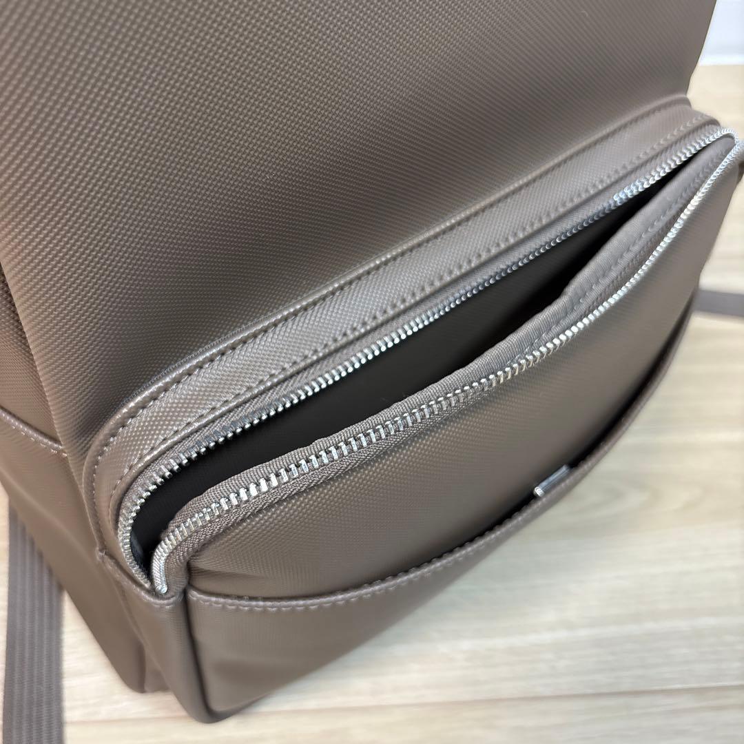 LACOSTE ラコステ リュックサック ブラウン