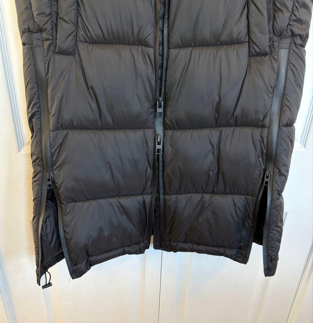 美品☆ZARAロングダウンベスト ☆ブラック☆S（Ｍ〜Ｌ）☆多機能的☆フード付