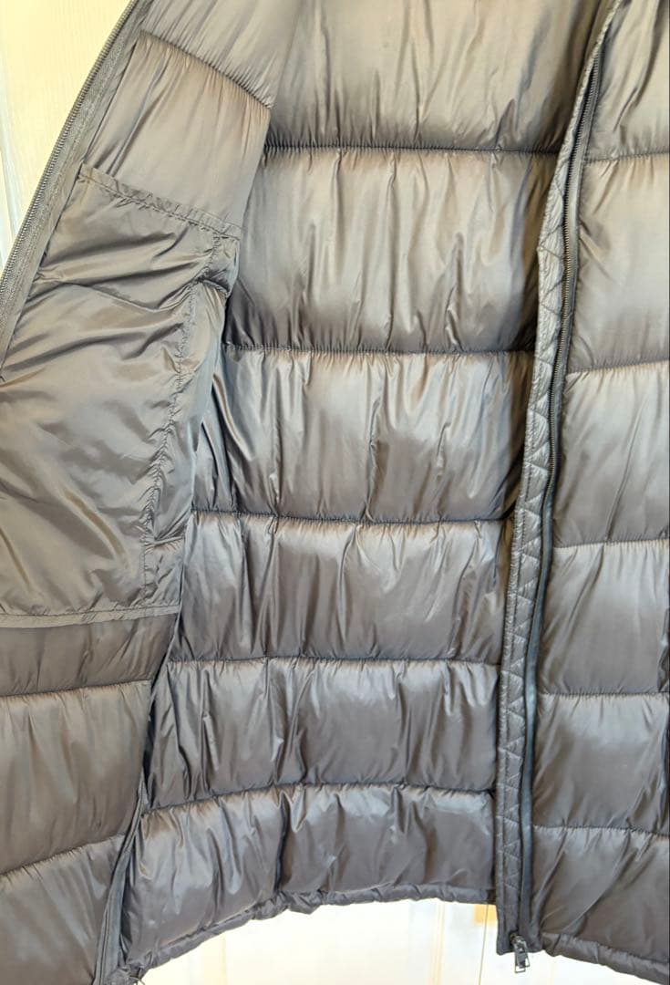 美品☆ZARAロングダウンベスト ☆ブラック☆S（Ｍ〜Ｌ）☆多機能的☆フード付