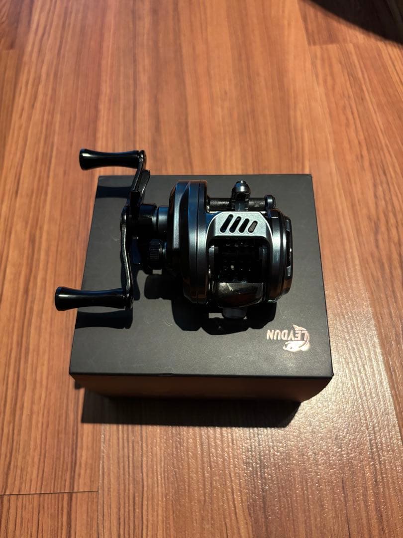 2/4 23:59まで Usopp ベイトフィネスリール 2