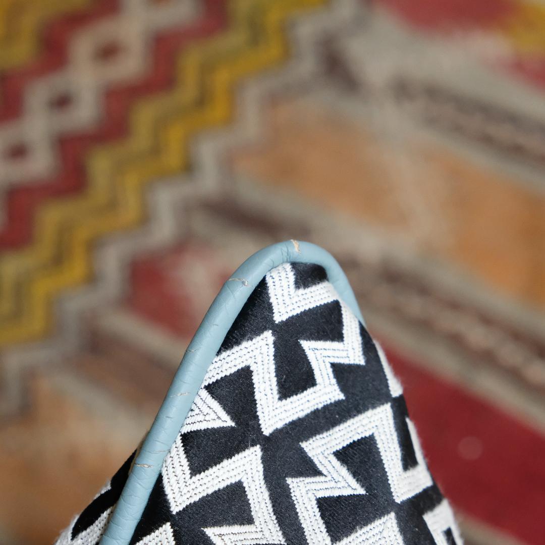 とし展示品Cassina IXC.カッシーナイクスシーオリジナルクッション