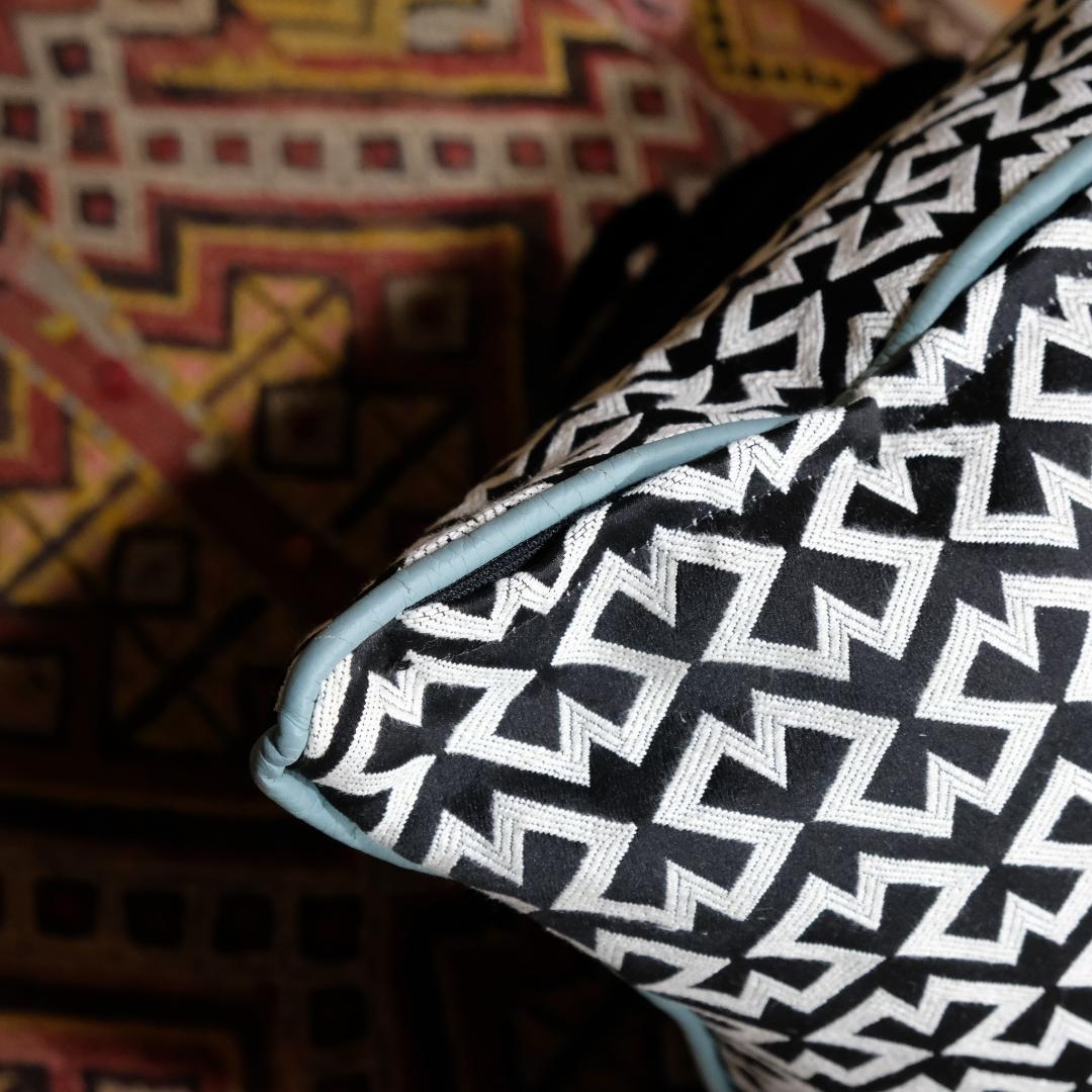 とし展示品Cassina IXC.カッシーナイクスシーオリジナルクッション