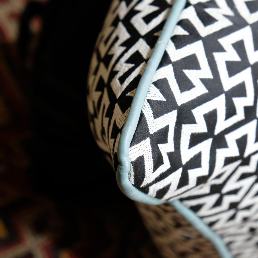 とし展示品Cassina IXC.カッシーナイクスシーオリジナルクッション