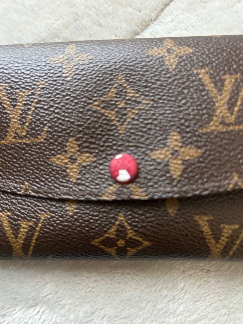 値下げ！【難あり】ルイヴィトン ポルトフォイユ エミリー 長財布 保存箱付