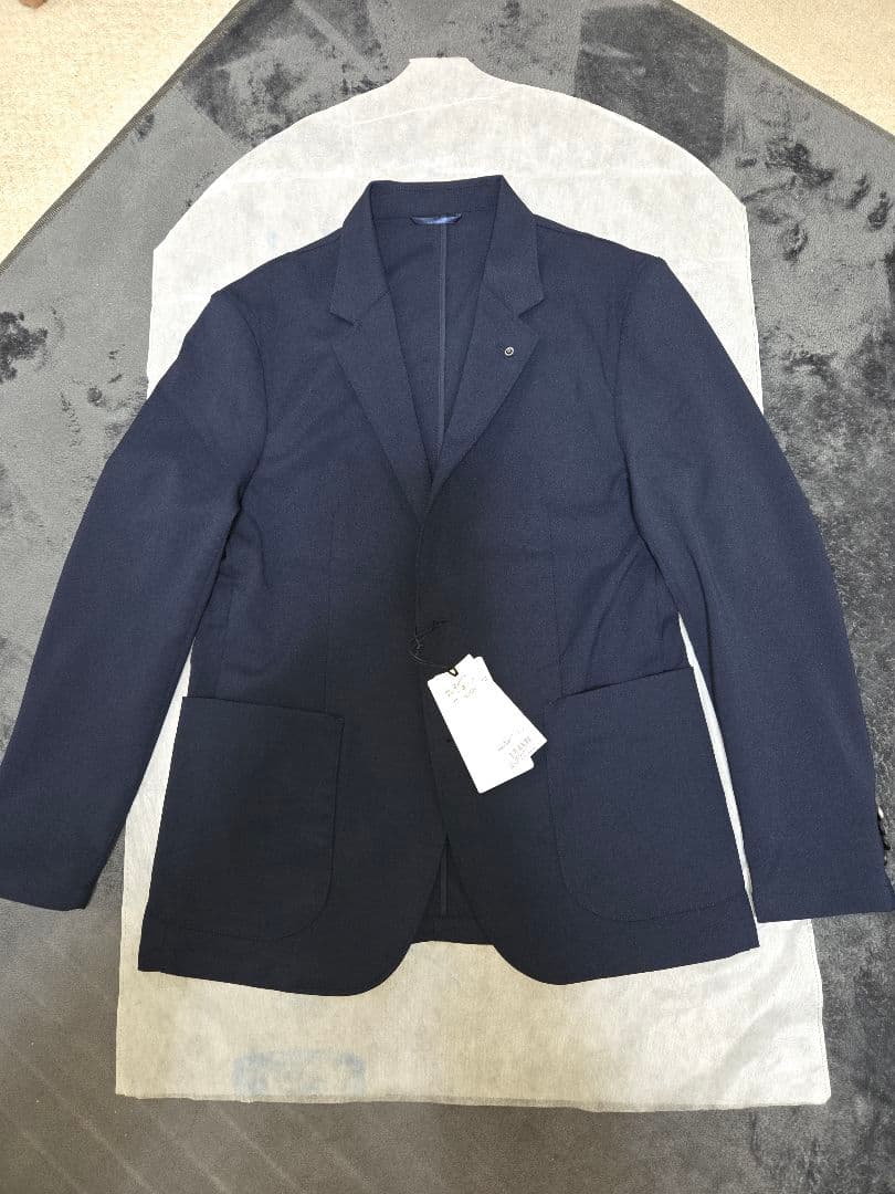 【未使用品】アウールハイファンクションセットアップスーツ　Mサイズ　ネイビー上下