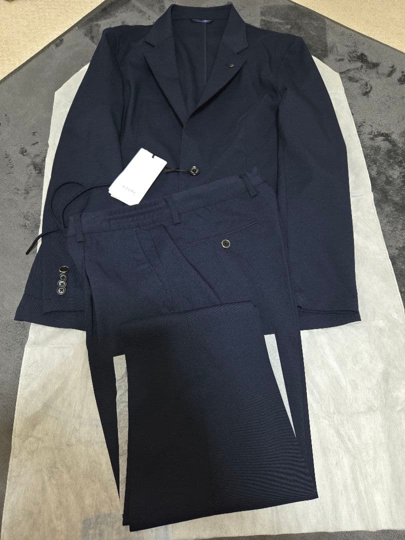【未使用品】アウールハイファンクションセットアップスーツ　Mサイズ　ネイビー上下