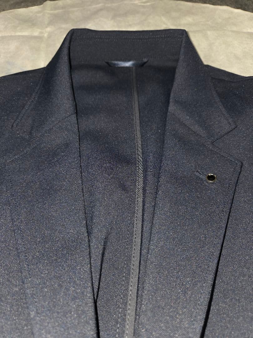 【未使用品】アウールハイファンクションセットアップスーツ　Mサイズ　ネイビー上下