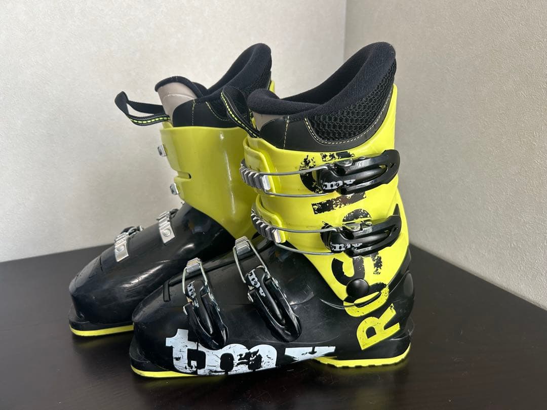 ROSSIGNOL 140cm スキー板、ブーツ、ストック　ロシニョール