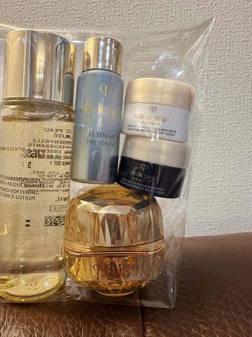 18941円相当 ⭐クレドポーボーテ♡ラ・クレーム♡特製サイズラディアンス