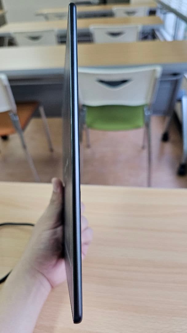 Amazon Kindle Scribe 本体