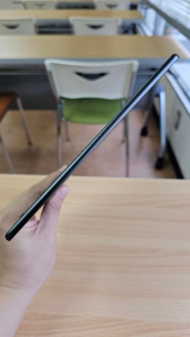 Amazon Kindle Scribe 本体