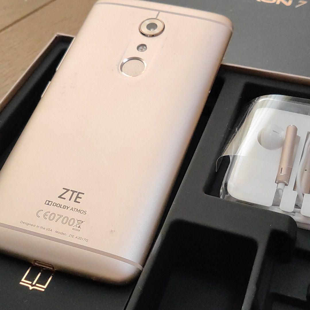 ZTE Axon7 ionGold 中古美品 SIMフリー