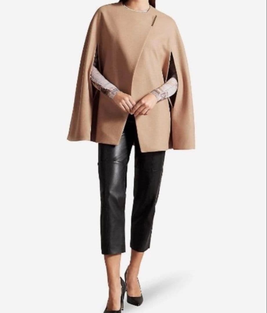 ★★新品タグ付き★★　テッドベイカー　ケープコート　ポンチョL 4万