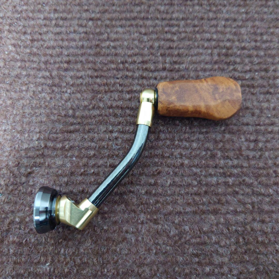 【極美品】ダイワ　カーボンライトハンドル＋花梨