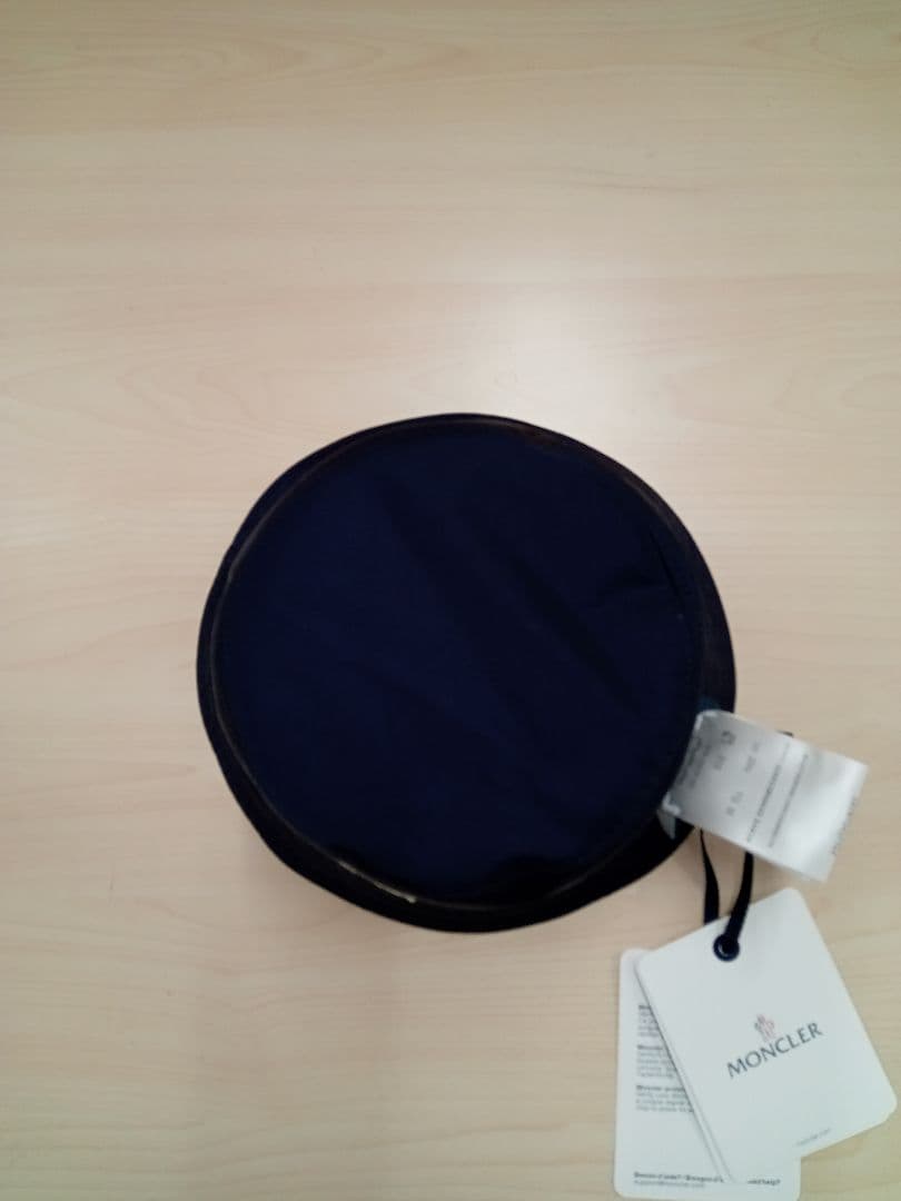 Bonne affaireMONCLER リバーシブル HAT Mサイズ