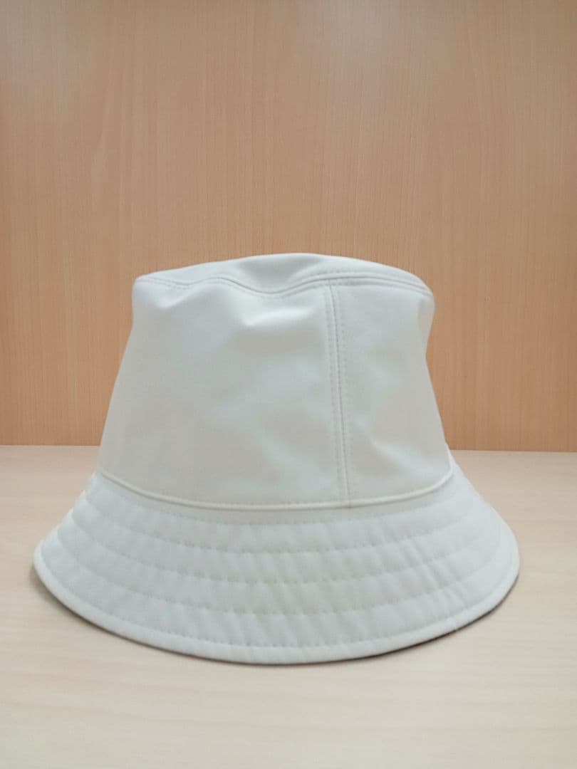 Bonne affaireMONCLER リバーシブル HAT Mサイズ