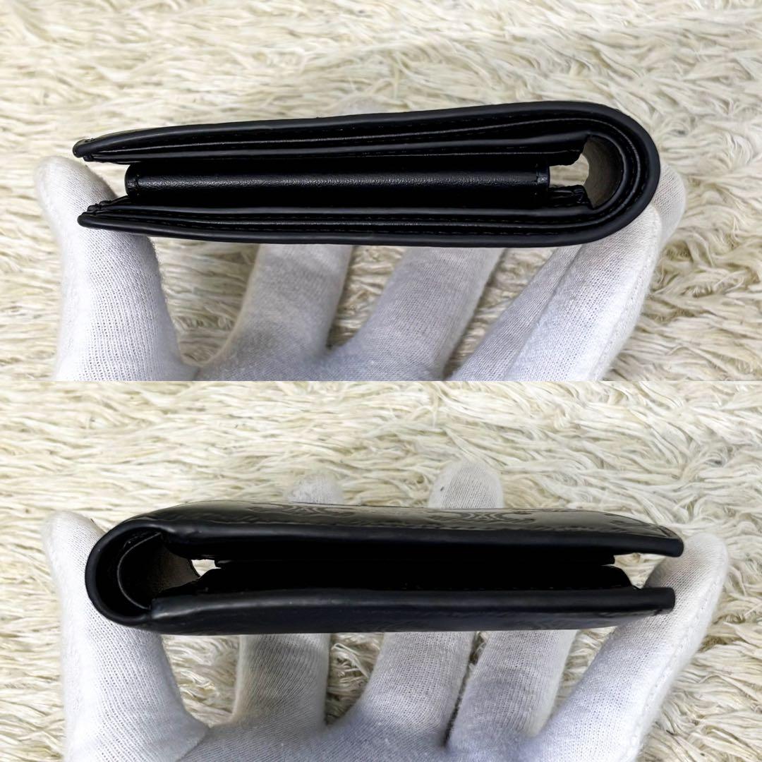 【極美品】セリーヌ バイフォールドウォレット トリオンフ ブラック 二つ折り