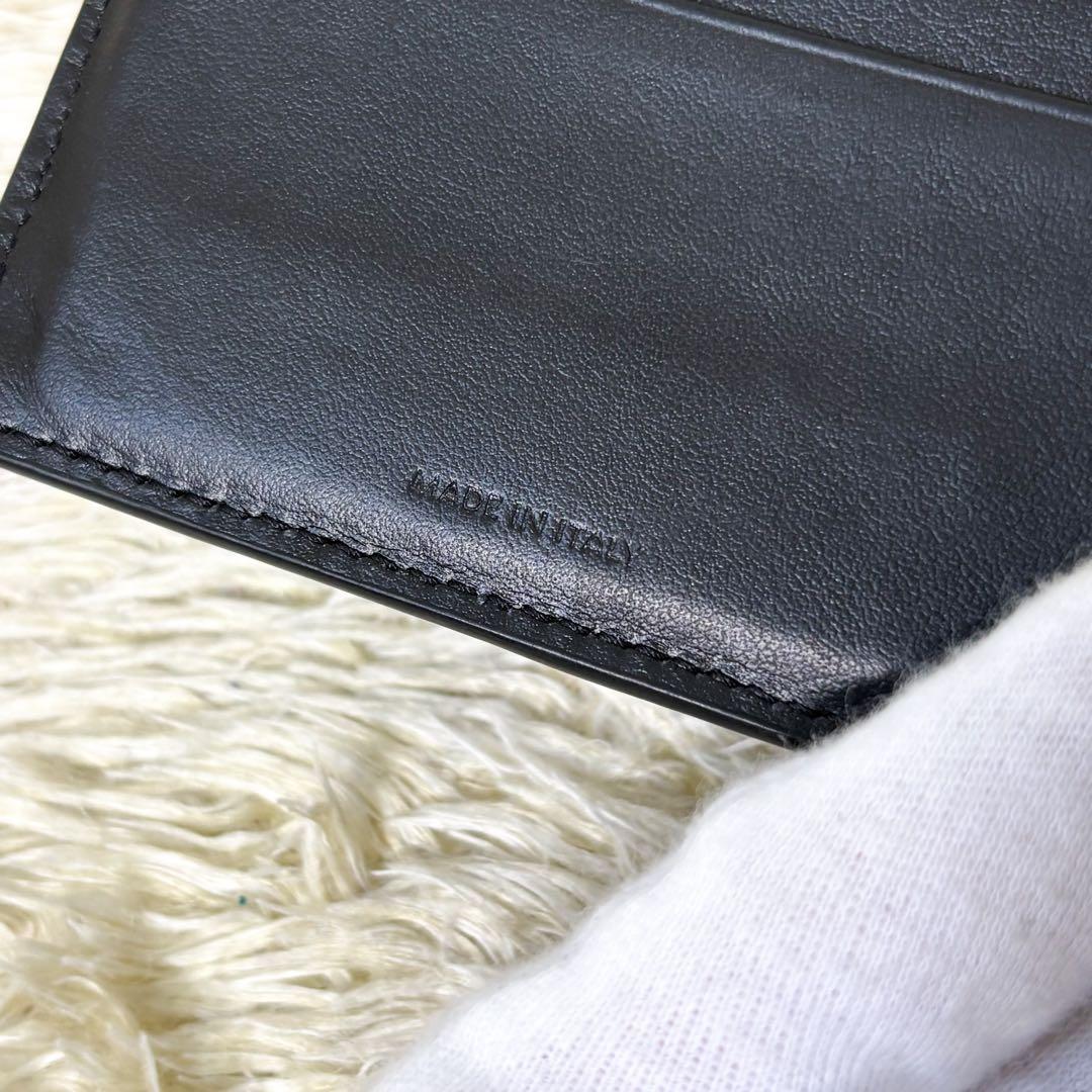 【極美品】セリーヌ バイフォールドウォレット トリオンフ ブラック 二つ折り
