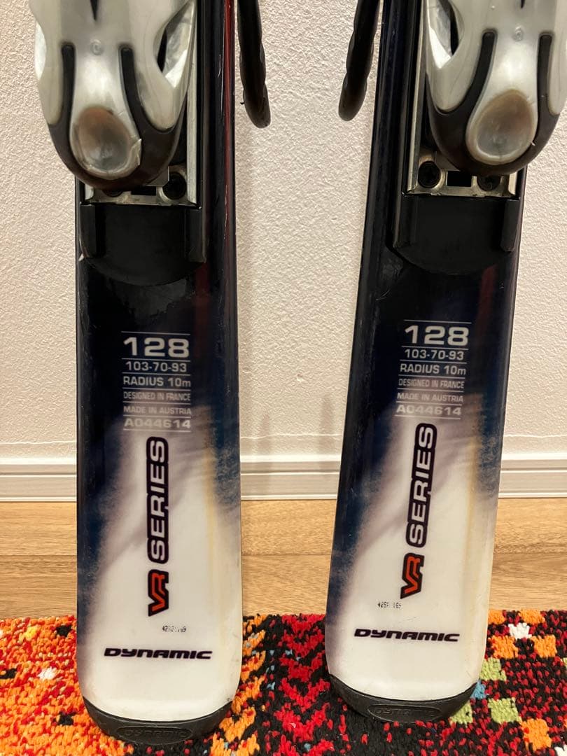 Dynamic VR Series 01 スキー板　128㎝ ミッドスキー