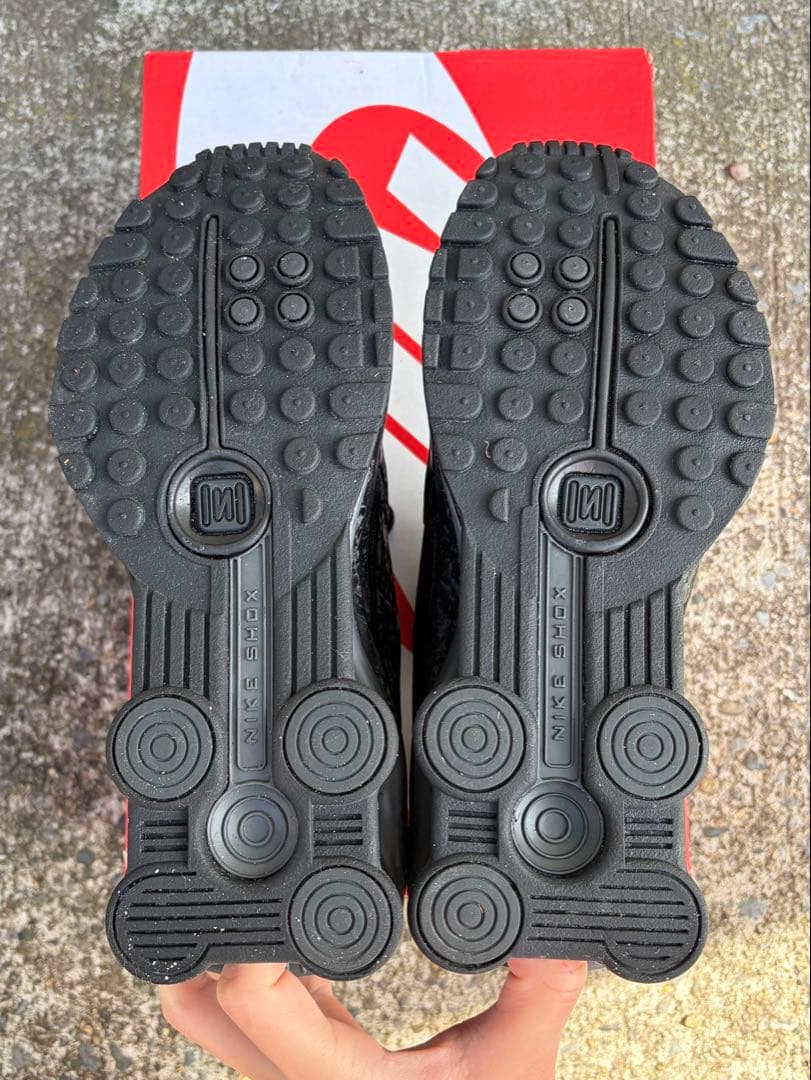 【定価¥21,230】箱有 NIKE Shox R4 ショックス 24cm