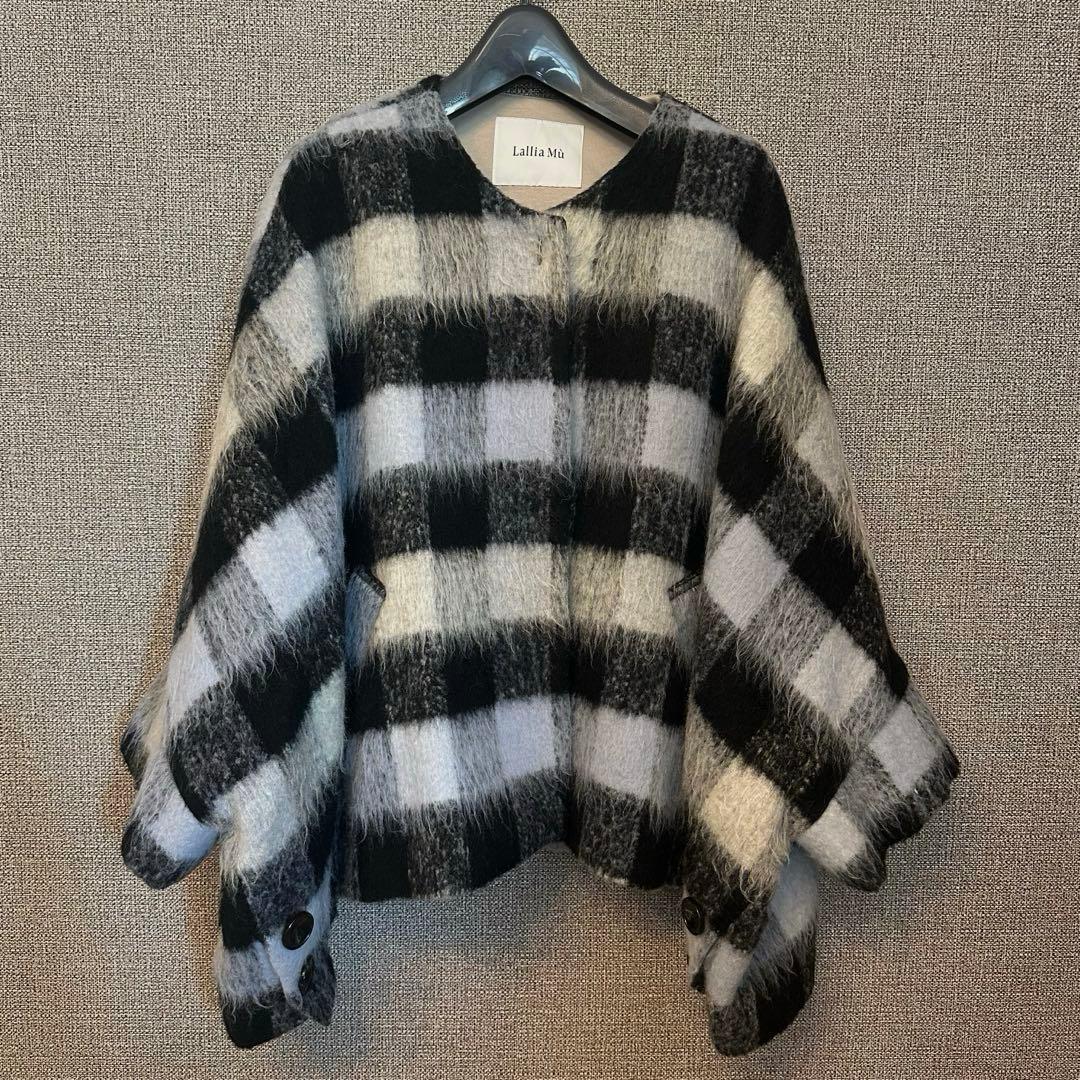 【美品】LalliaMu 定価4万 ポンチョ ケープコート