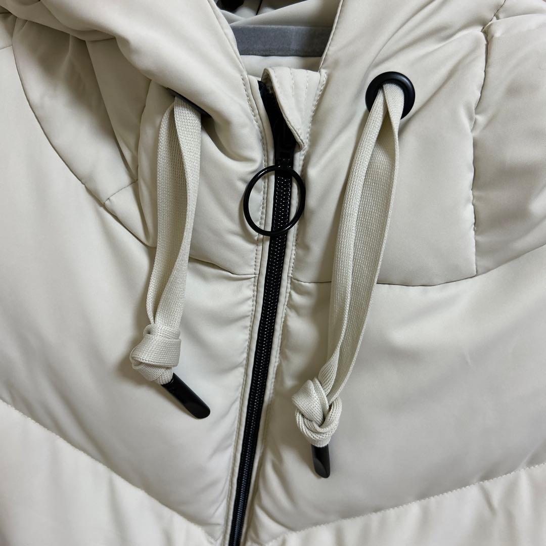 新品未使用soeur7ホワイト フード付き ダウンベストサイズ38