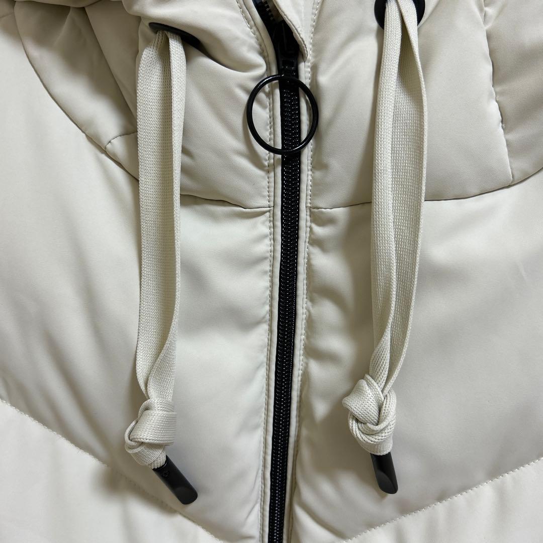 新品未使用soeur7ホワイト フード付き ダウンベストサイズ38