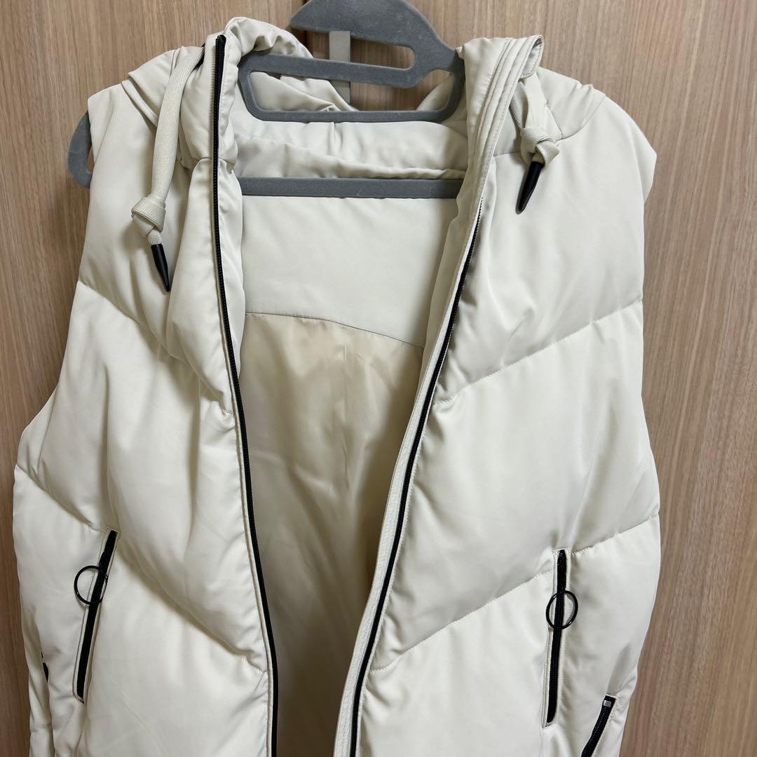 新品未使用soeur7ホワイト フード付き ダウンベストサイズ38