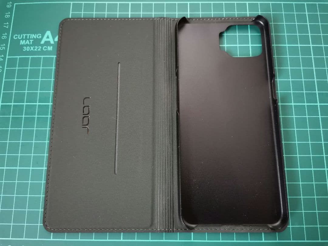 OPPO A73 ネービーブルー　美品