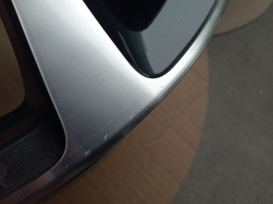 シエンタ純正ホイール