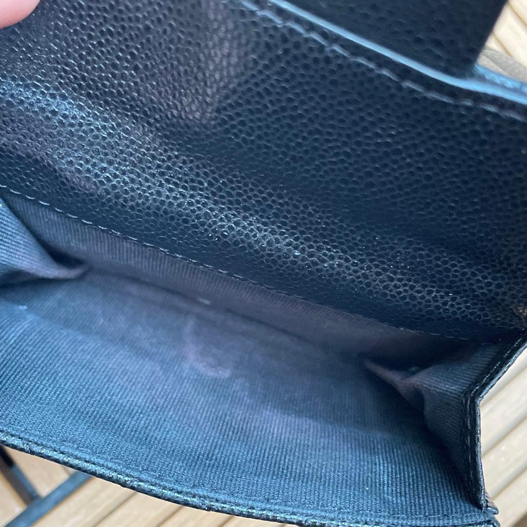 シャネル　2023年　三つ折り財布　マトラッセ　キャビアスキン　ブラック