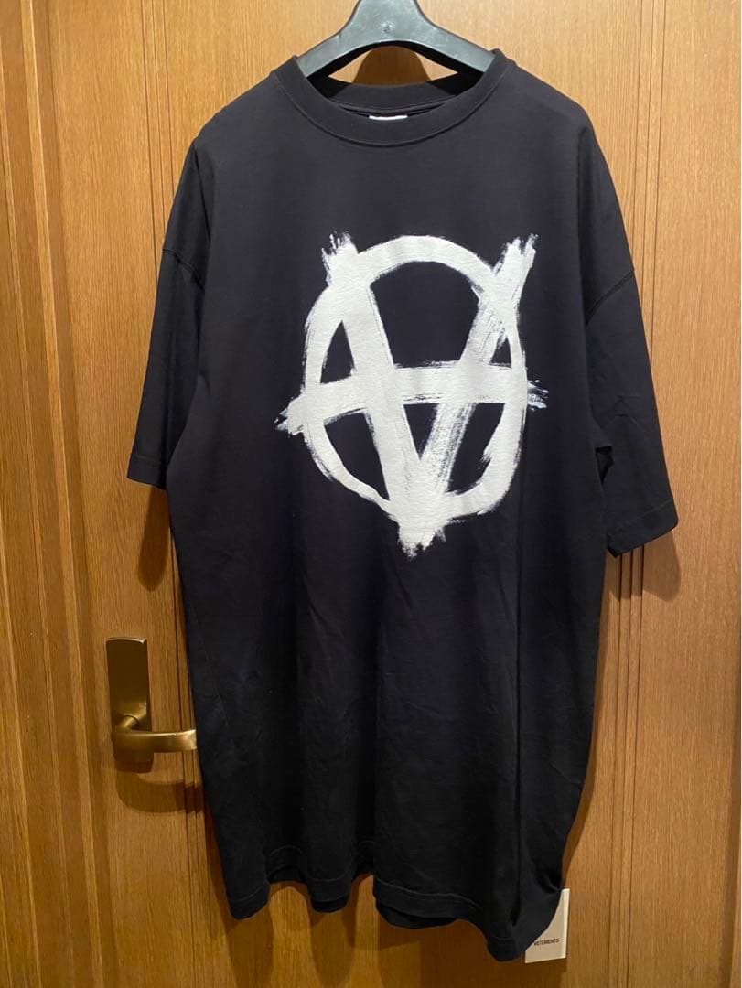 【SSENSE購入正規品】VETEMENTS 21SS anarchy Tシャツ