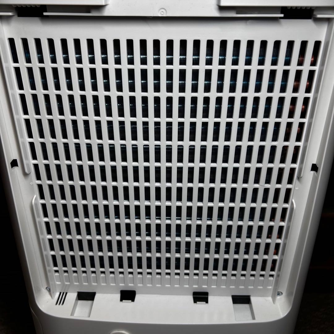 シャープ プラズマクラスター7000 18L 衣類乾燥除湿機 CV-L180-W