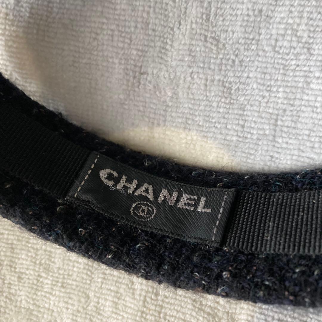 CHANELチェーン付ツィードカチューシャ