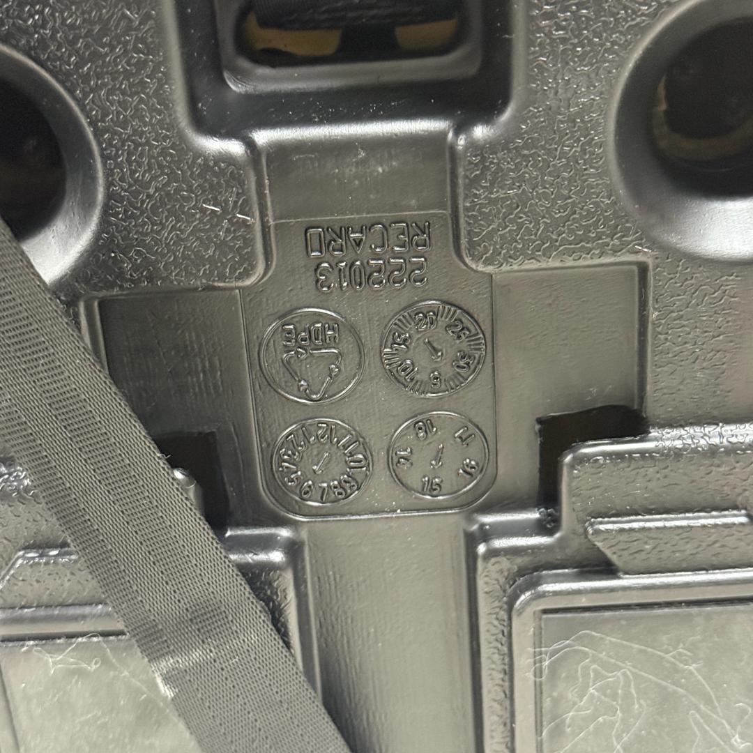 akaringo~＊ 様✨RECARO チャイルドシート START ブラウン