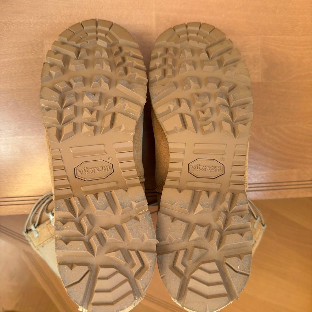 BELLEVILLE ベージュ ミリタリーブーツ