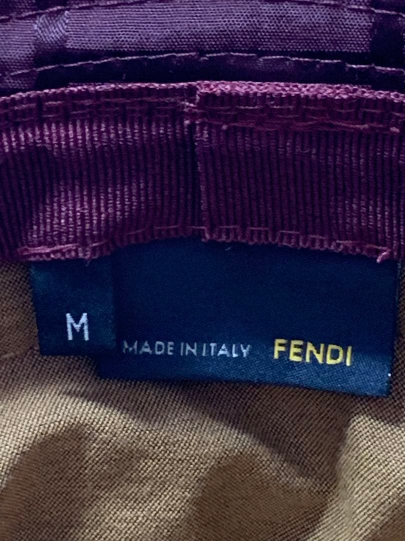 ✨FENDIレディースバケットハット✨秋冬アイコンFF✨清楚なワインレッド