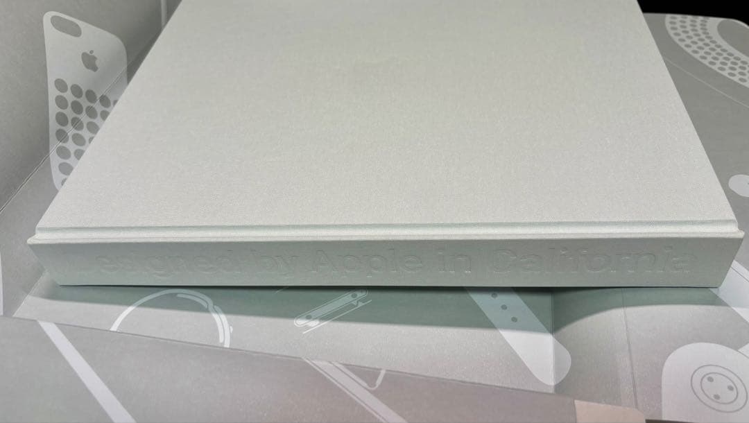 【極美品】Designed by Apple in California （小）