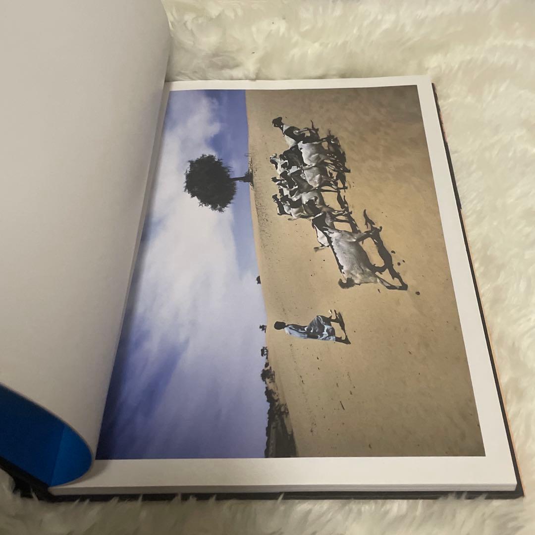 The Unguarded Moment Steve Mccurry 写真集