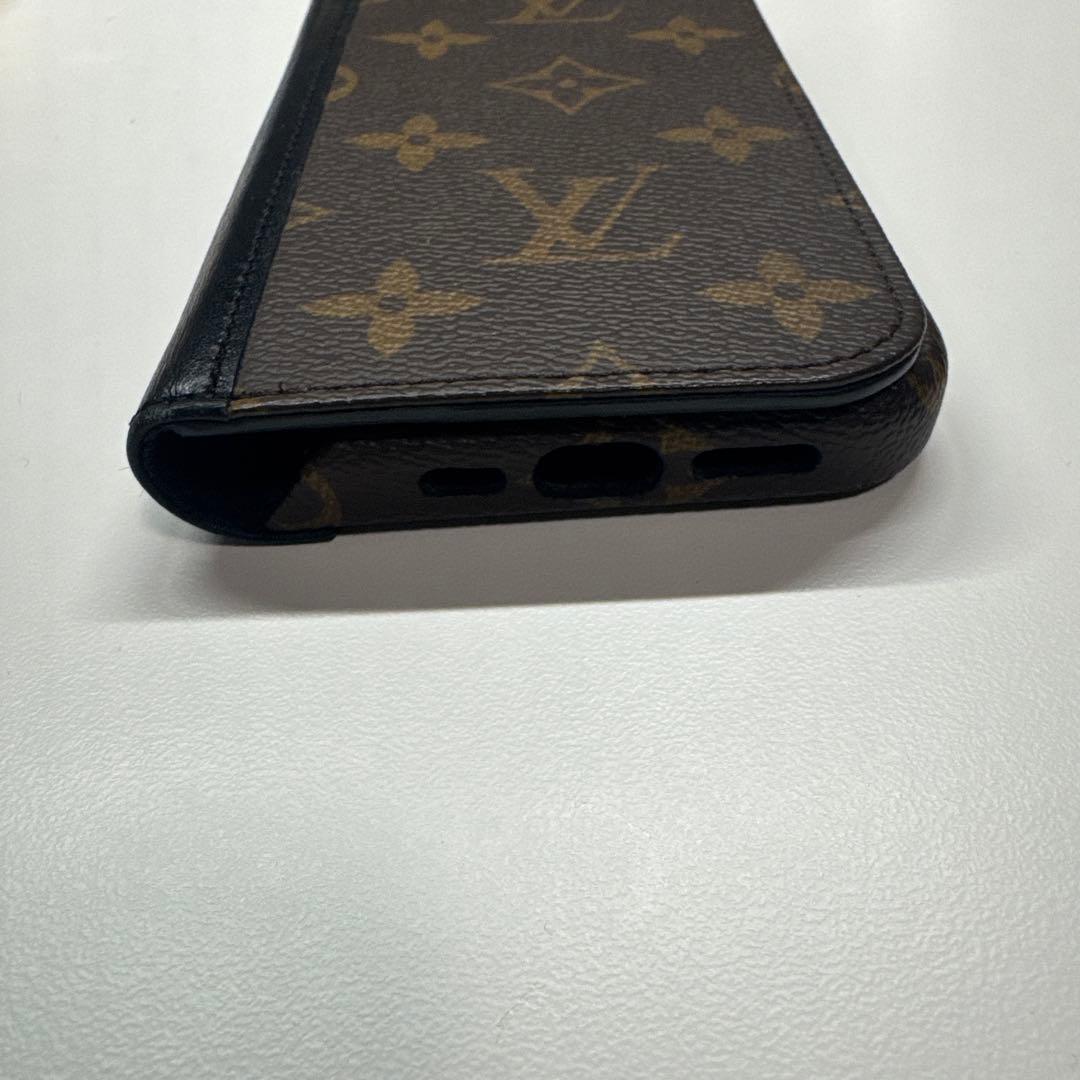 【送料無料・美品】Louis Vuitton 手帳型iPhone15Proケース