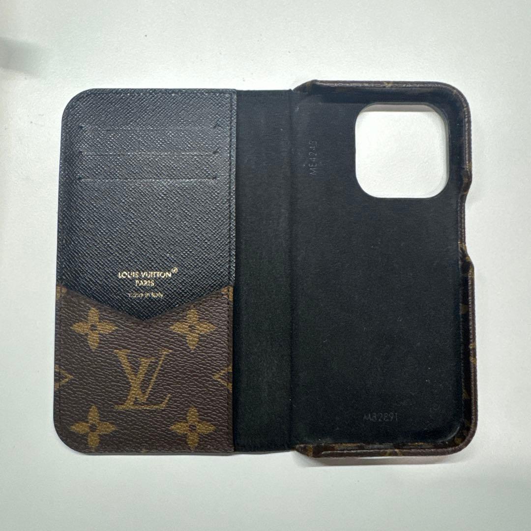 【送料無料・美品】Louis Vuitton 手帳型iPhone15Proケース