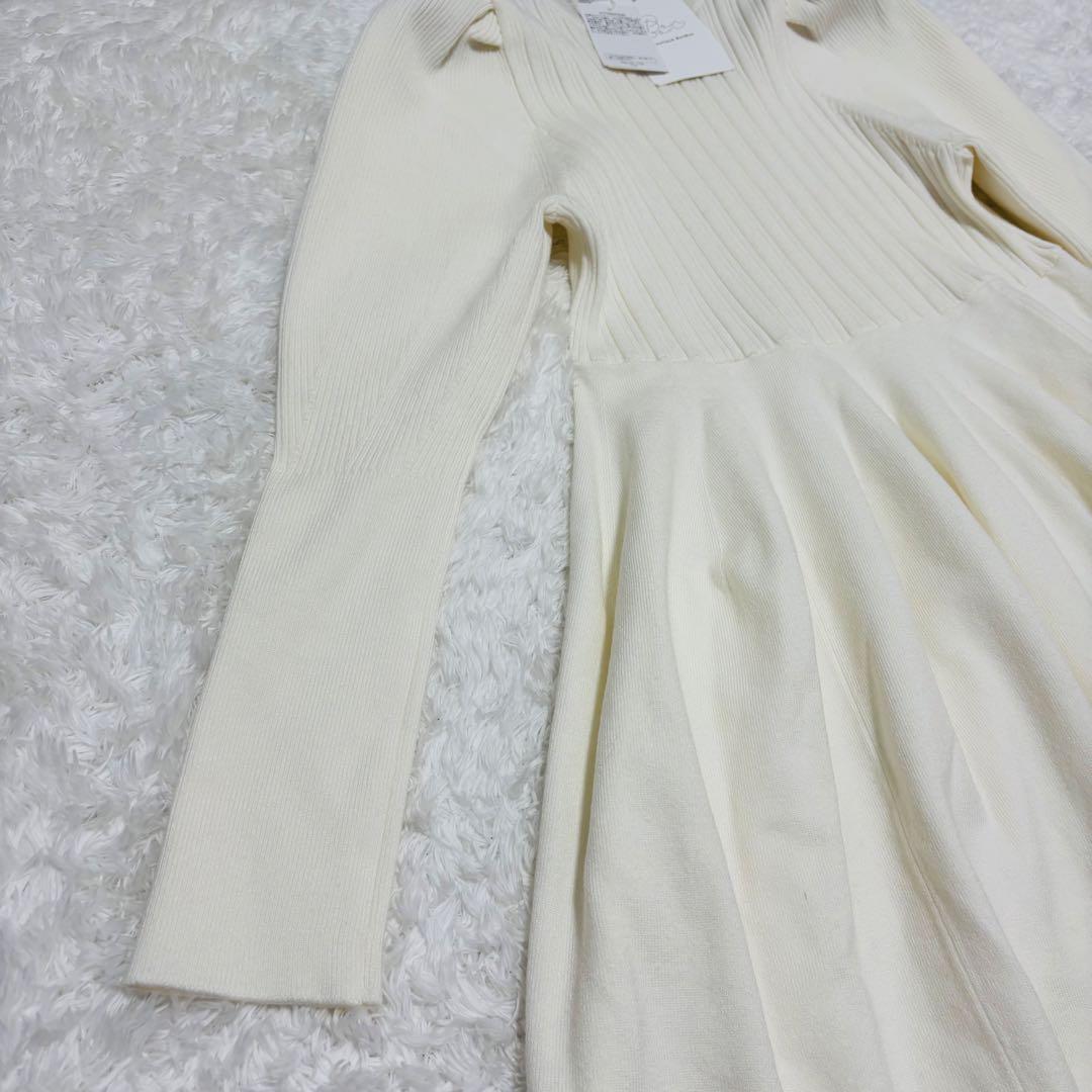 23100円未使用タグ付き　ラブティックボンボンパワショルロングニットワンピース
