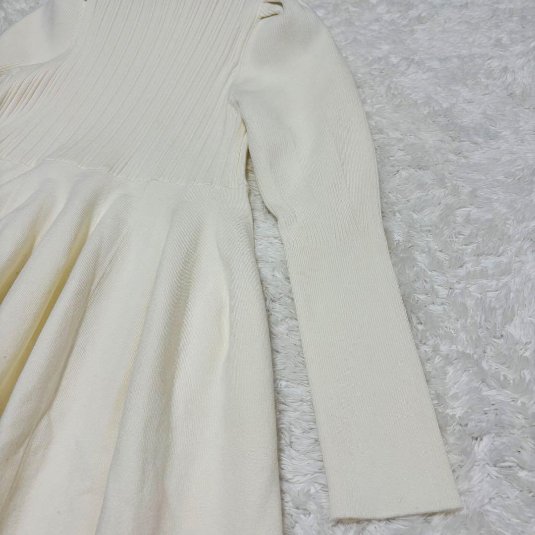 23100円未使用タグ付き　ラブティックボンボンパワショルロングニットワンピース