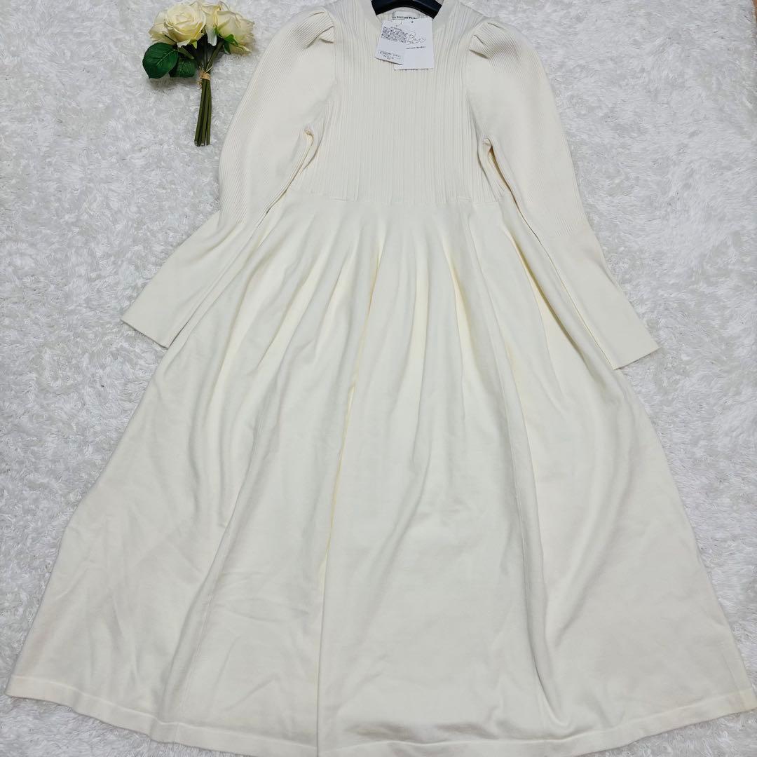 23100円未使用タグ付き　ラブティックボンボンパワショルロングニットワンピース