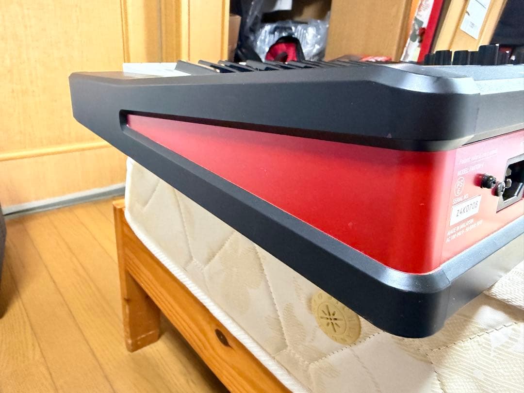 鍵盤楽器 Roland FANTOM 6