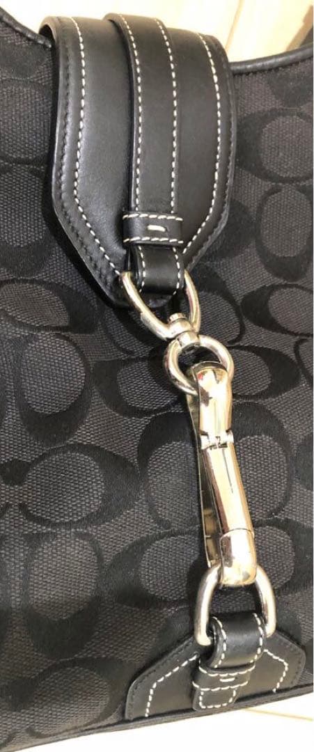 【美品】【COACH】ショルダーバッグ　シグネチャー　ブラック