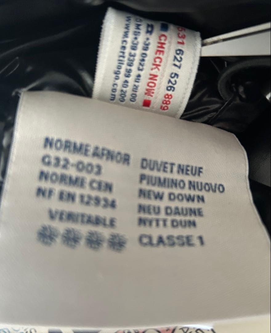 MONCLER チェック柄ダウンベスト　サイズ3