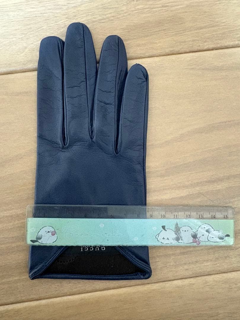 GUCCI ネイビー レザーグローブ　成約済