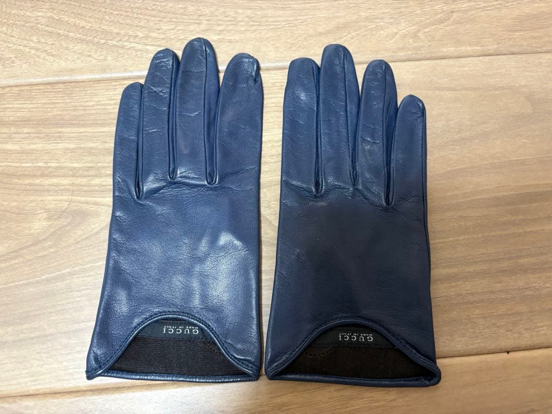 GUCCI ネイビー レザーグローブ　成約済