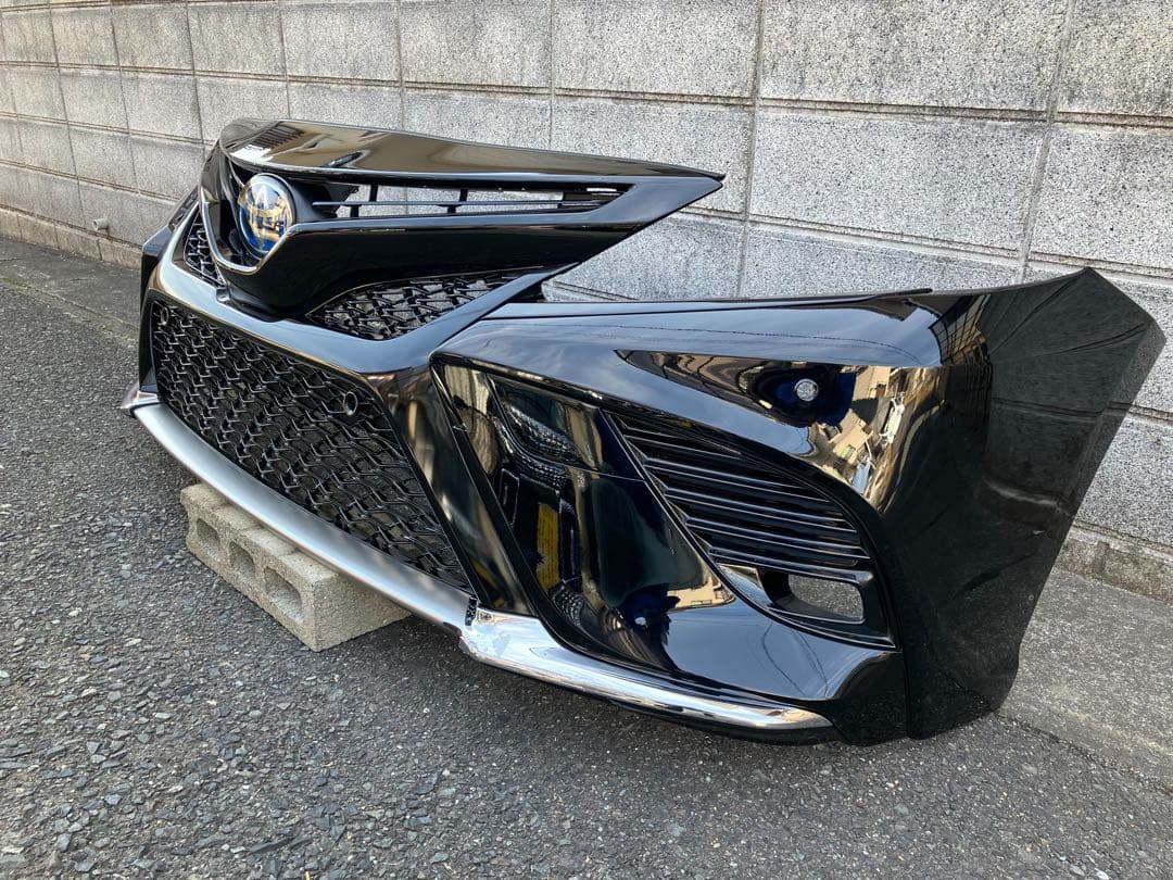 AXVH70 カムリWS フロントバンパー【近郊の方及び引取可能な方限定】